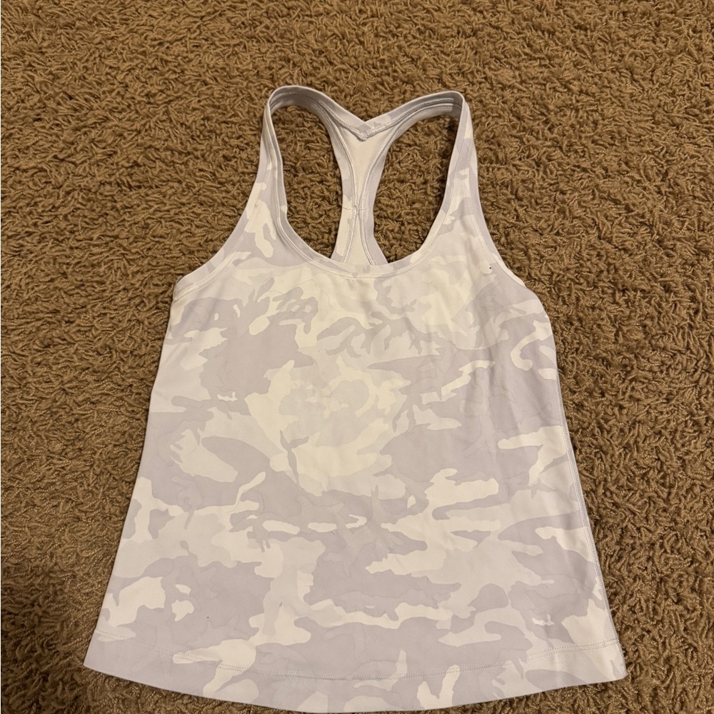 Lululemon women’s tank